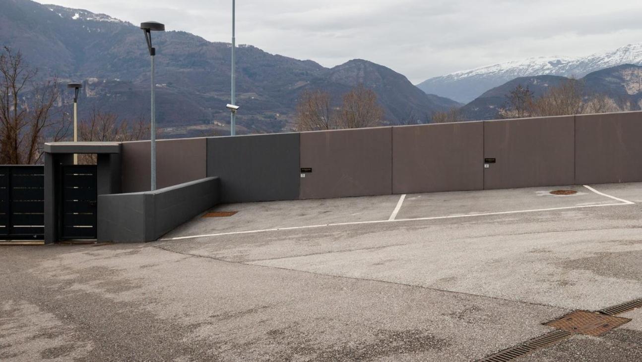 Апартаменты Mine House Hill- 2 Privat Parking! Тренто Экстерьер фото